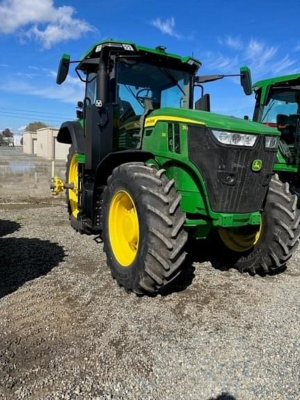 Image of John Deere 7R 230 equipment image 3