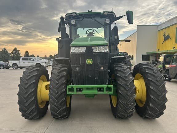 Image of John Deere 7R 250 equipment image 2