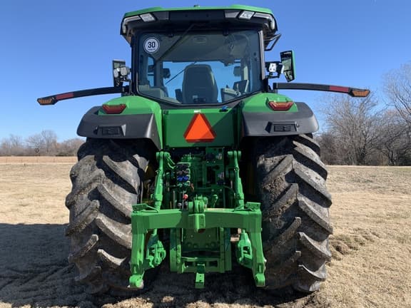 Image of John Deere 7R 270 equipment image 3