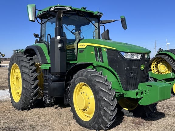 2022 John Deere 7R 290 Equipment Image0