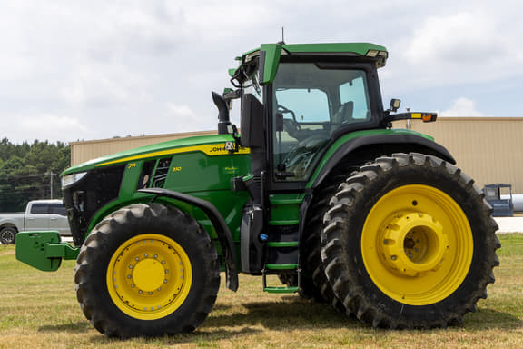 Image of John Deere 7R 310 equipment image 3