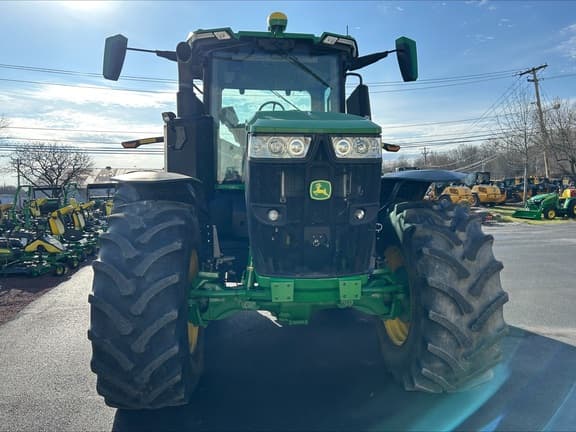 Image of John Deere 7R 310 equipment image 2