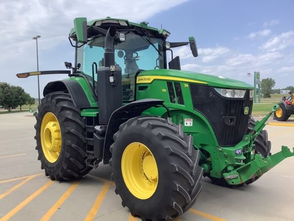 2022 John Deere 7R 310 Equipment Image0