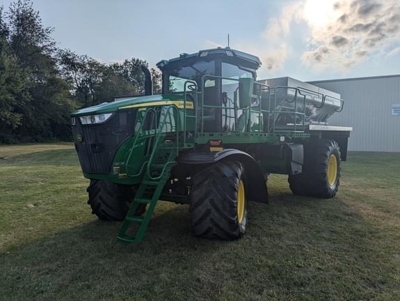 Image of John Deere 800R equipment image 3