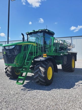 Main image John Deere 800R