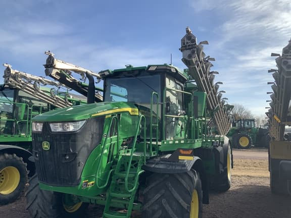 Image of John Deere 800R equipment image 2