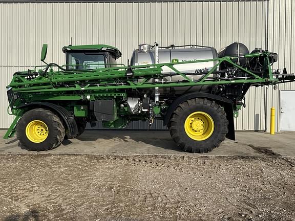 Image of John Deere 800R Primary image