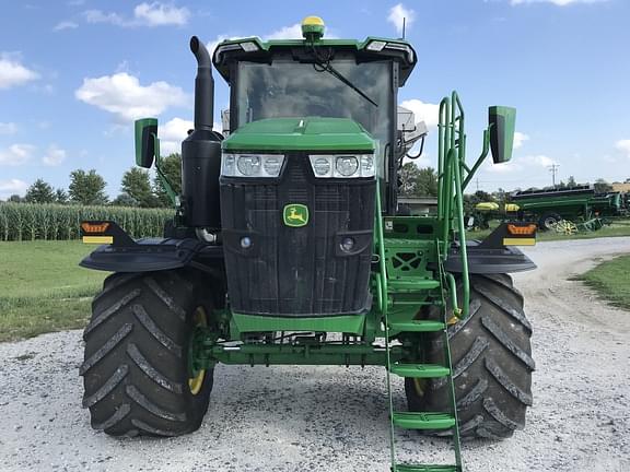 Image of John Deere 800R equipment image 1