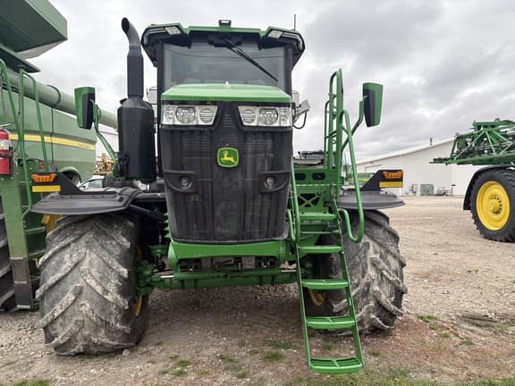 Image of John Deere 800R equipment image 2