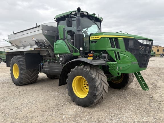 Image of John Deere 800R equipment image 2