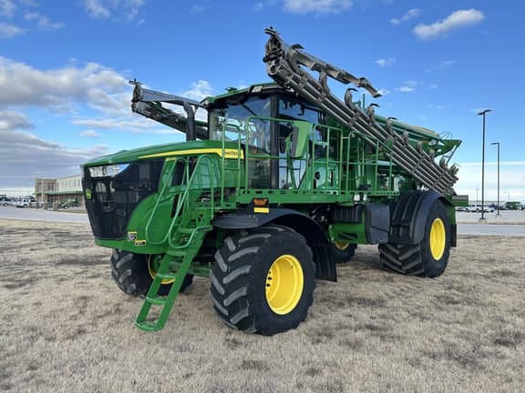 Image of John Deere 800R Primary image