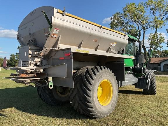 Image of John Deere 800R equipment image 2