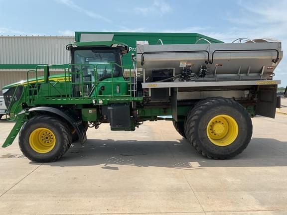 Image of John Deere 800R equipment image 3