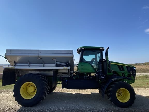 Image of John Deere 800R equipment image 4