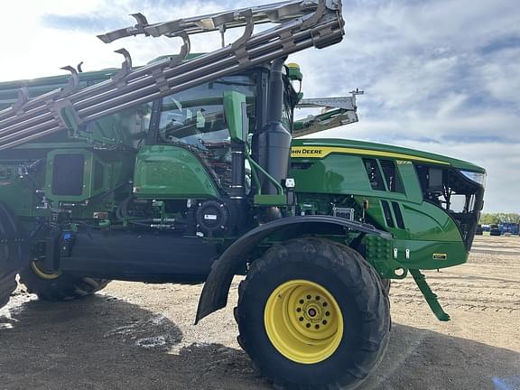 Image of John Deere 800R equipment image 3