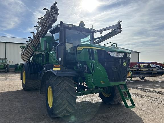 Image of John Deere 800R equipment image 1
