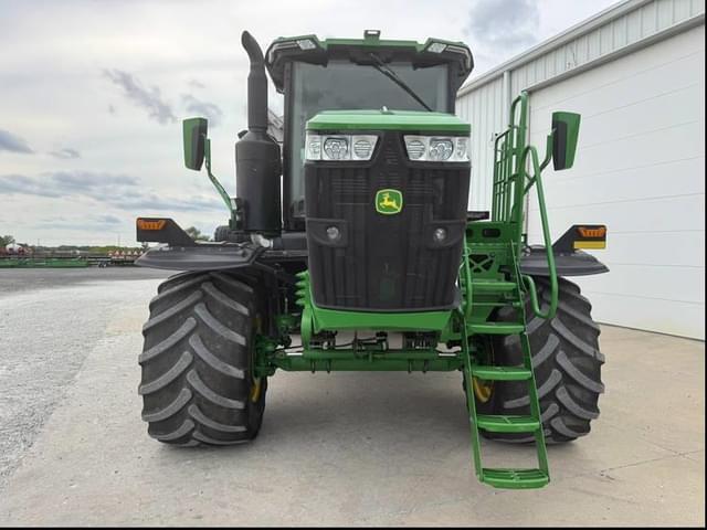 Image of John Deere 800R equipment image 2