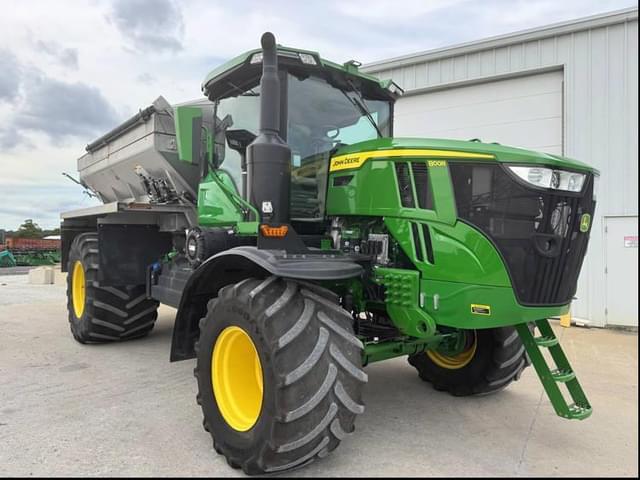 Image of John Deere 800R equipment image 1