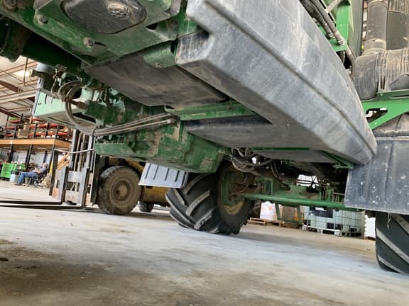 Image of John Deere 800R equipment image 3