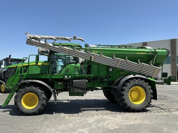 Image of John Deere 800R equipment image 1