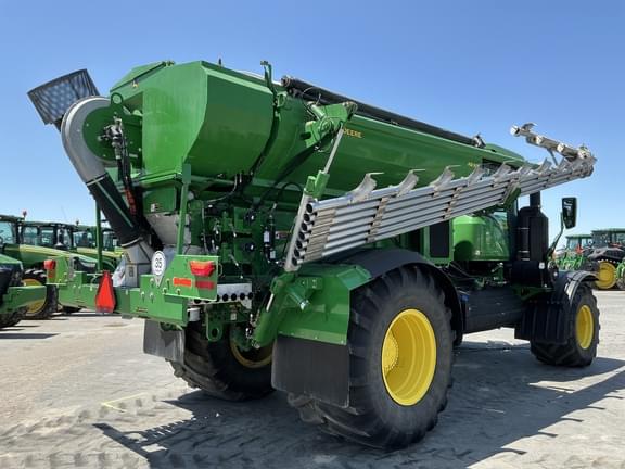 Image of John Deere 800R equipment image 4