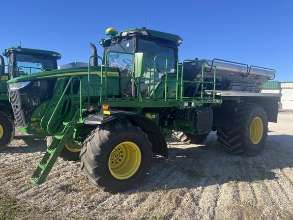 Image of John Deere 800R Primary image