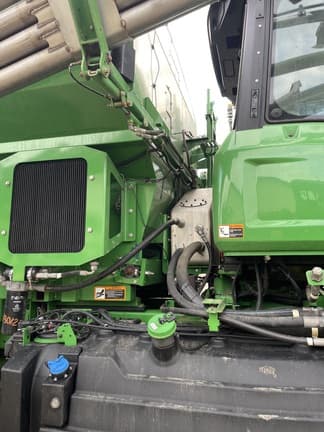 Image of John Deere 800R equipment image 4