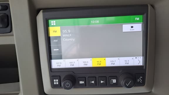 Image of John Deere 800R equipment image 1