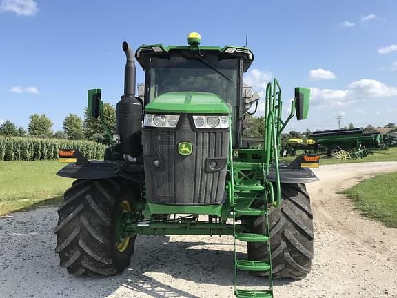 Image of John Deere 800R equipment image 1