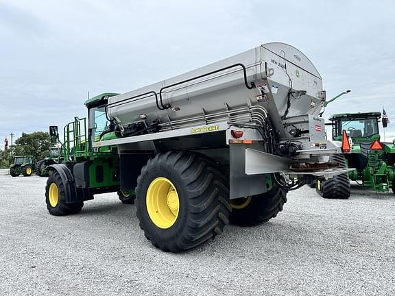 Image of John Deere 800R equipment image 4