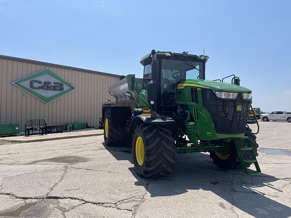 Image of John Deere 800R equipment image 1