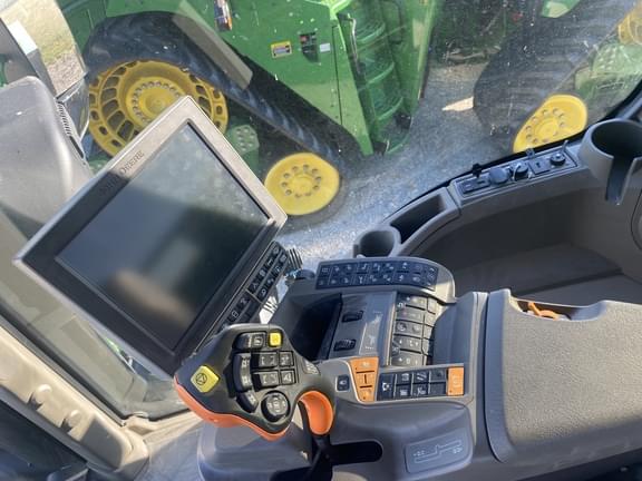 Image of John Deere 800R equipment image 4