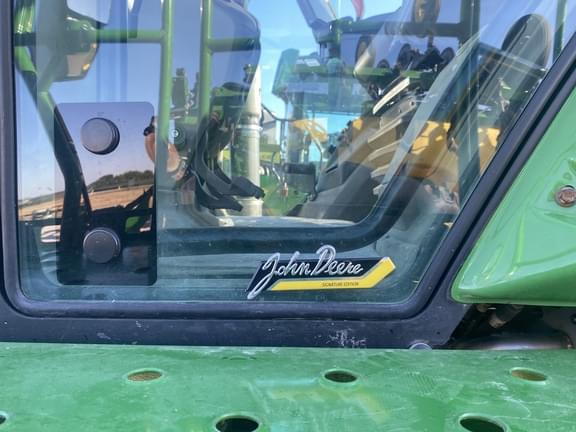 Image of John Deere 800R equipment image 1