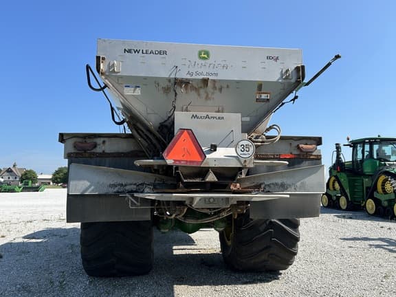 Image of John Deere 800R equipment image 3