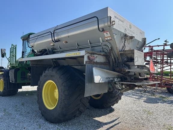 Image of John Deere 800R equipment image 2
