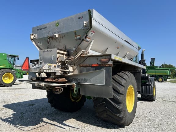 Image of John Deere 800R equipment image 4