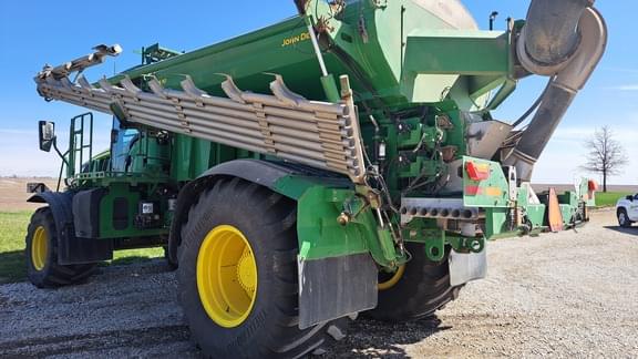 Image of John Deere 800R equipment image 4