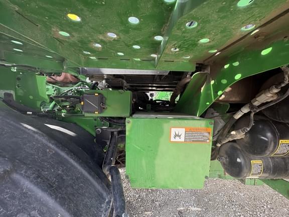 Image of John Deere 800R equipment image 4