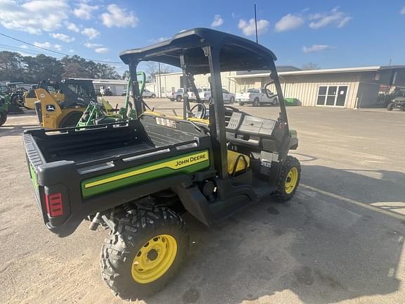 Image of John Deere Gator XUV 835E equipment image 2