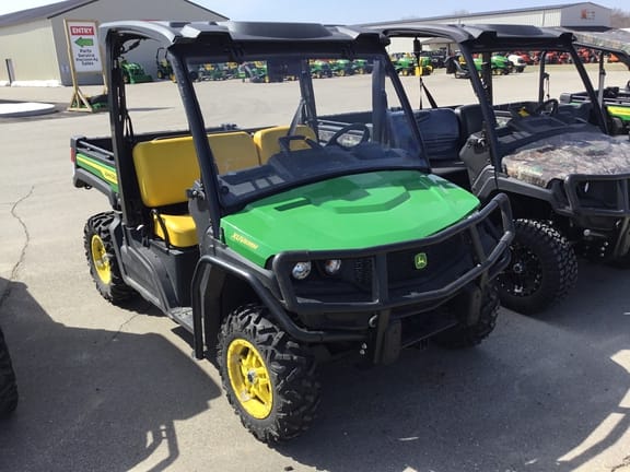 2022 John Deere XUV 835M Equipment Image0