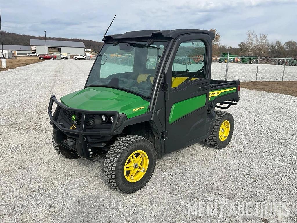 Image of John Deere XUV 835M Primary image