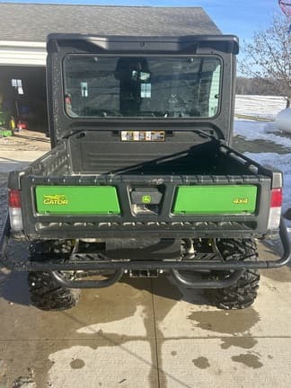 Image of John Deere XUV 835M equipment image 3