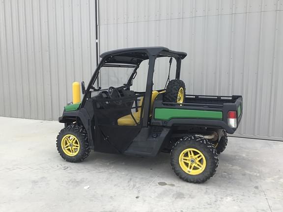 Image of John Deere XUV 835M equipment image 2