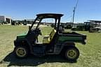 Image of John Deere XUV 835M equipment image 2