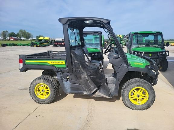 Image of John Deere XUV 835M Image 0