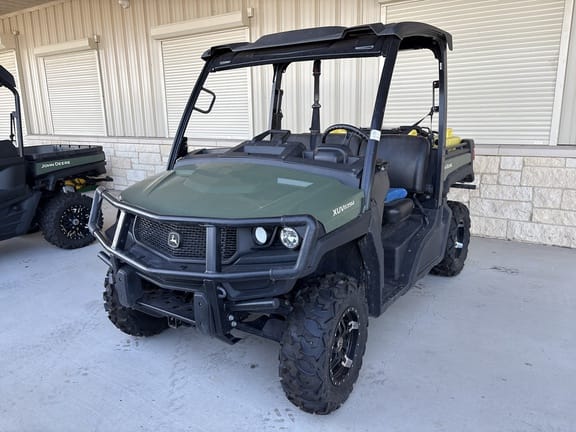 2022 John Deere XUV 835M Equipment Image0