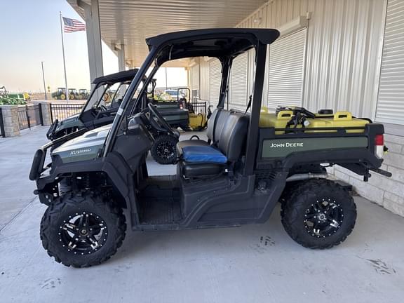 Image of John Deere XUV 835M equipment image 2
