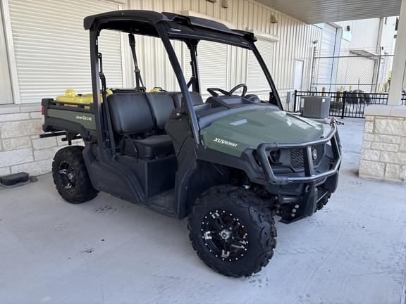Image of John Deere XUV 835M equipment image 3