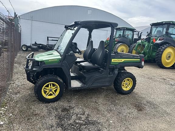 Image of John Deere XUV 835M Primary image