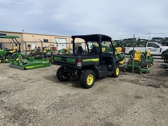 Image of John Deere XUV 835M equipment image 3